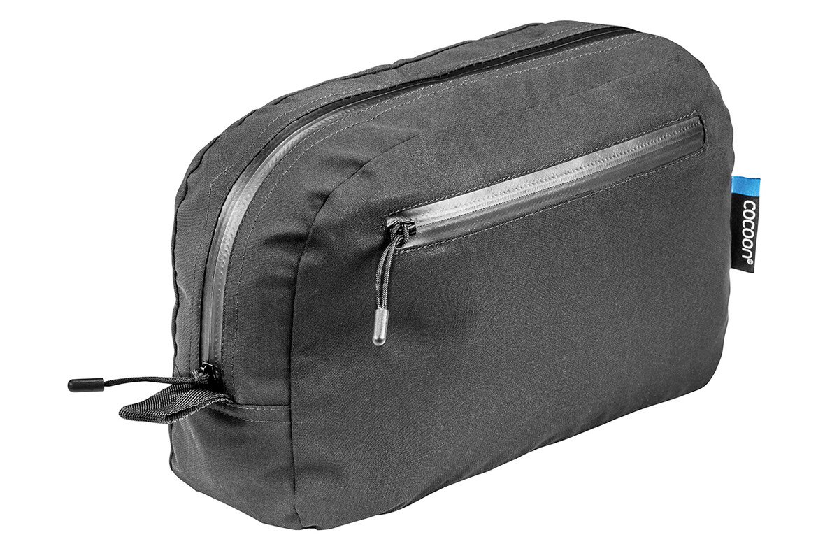 Cocoon toaletní taška Toiletry Bag Silk sand grey – stejný model v jiné barvě