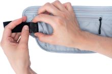 Cocoon ledvinka Travel Waist Wallet RFID star grey (7)