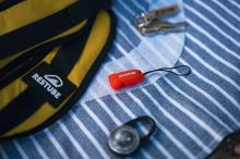Restube Emergency Whistle nouzová píšťalka (1)