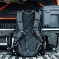 Evergoods Mountain Panel Loader 30l solution dyed black (4)