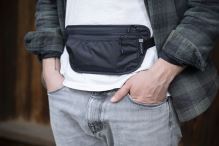Cocoon ledvinka Travel Waist Wallet RFID phantom black (18)