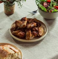 Expres Menu kuřecí křídla na medu a chilli 300g (2)