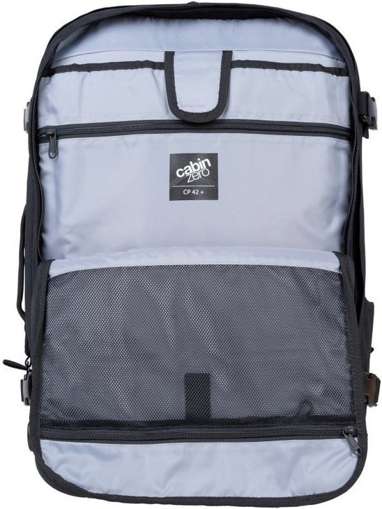 CabinZero Classic Pro 42l Navy v praxi